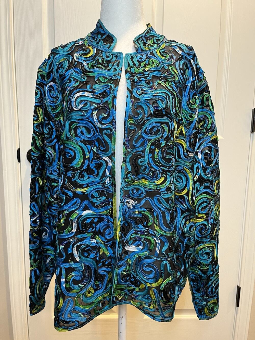 Chicos Size 2 (US 12) Cardigan Open Front Silk Embroidered Cardigan Jacket Sheer